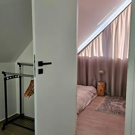 W Lesie Z Kominkiem I Ogrodem * Niedalino