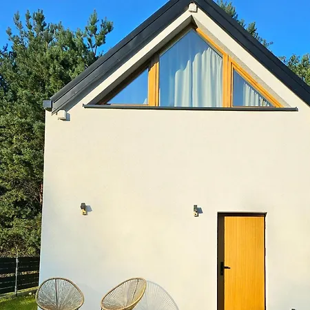 W Lesie Z Kominkiem I Ogrodem