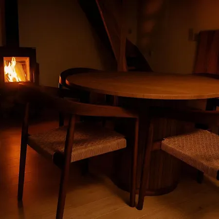 W Lesie Z Kominkiem I Ogrodem Niedalino