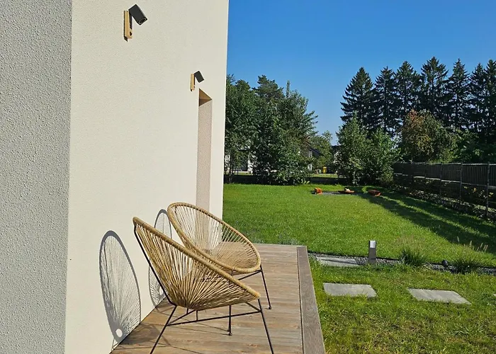 Nyaraló W Lesie Z Kominkiem I Ogrodem