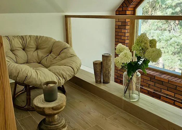 W Lesie Z Kominkiem I Ogrodem Niedalino