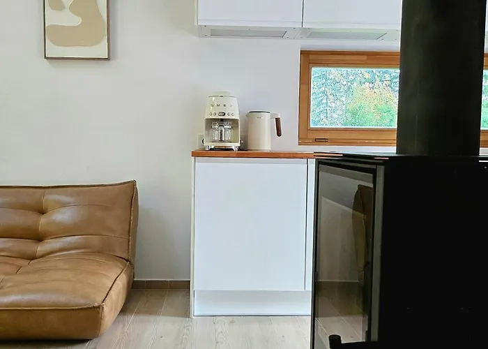 W Lesie Z Kominkiem I Ogrodem