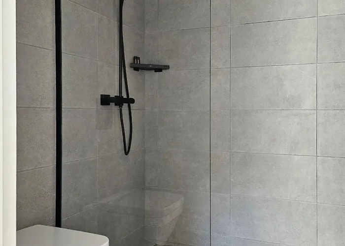 W Lesie Z Kominkiem I Ogrodem Casa vacanze Niedalino