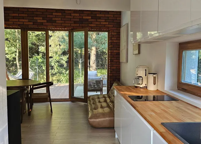 W Lesie Z Kominkiem I Ogrodem Casa vacanze Niedalino