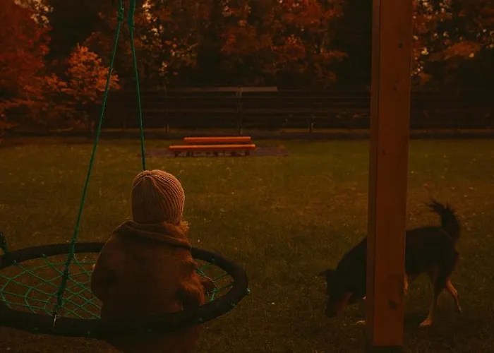 Nyaraló W Lesie Z Kominkiem I Ogrodem *