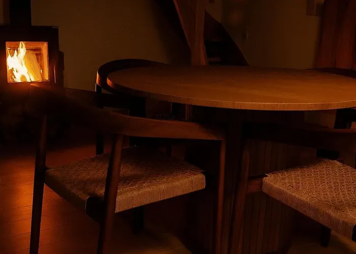 W Lesie Z Kominkiem I Ogrodem Niedalino